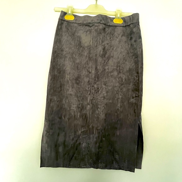 **BNWOT** WILFRED FREE PENCIL VEGAN SUEDE SKIRT - Picture 3 of 12